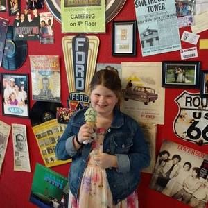 Meet your Posher, Maddie